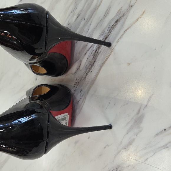 Sold - Picture 6 of 7